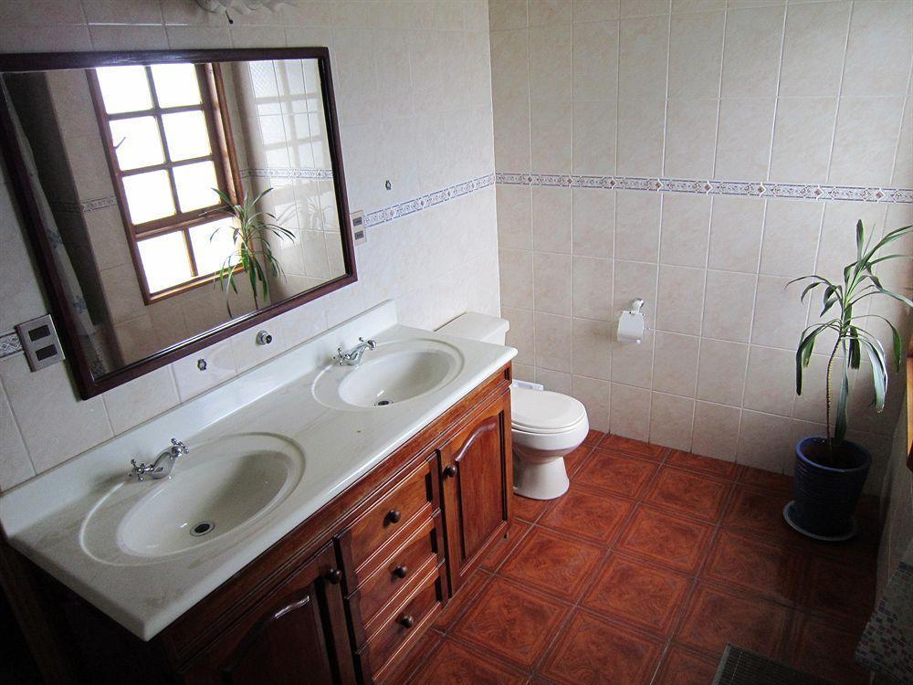 Hostal Torre De Babel Castro Zewnętrze zdjęcie