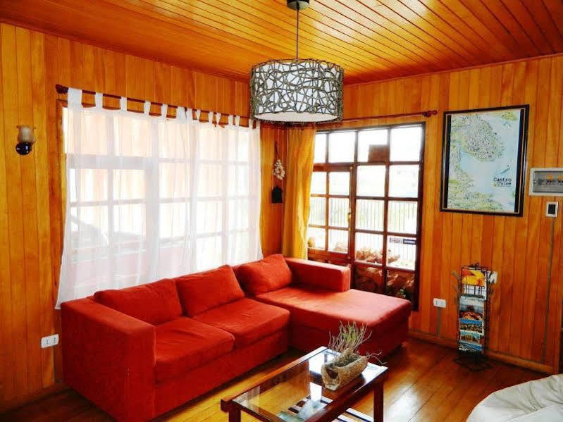 Hostal Torre De Babel Castro Zewnętrze zdjęcie